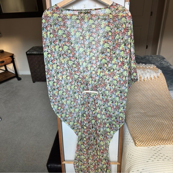 America & Beyond Boho Kimono - Picture 3 of 6